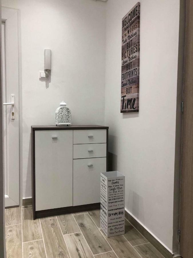 Zsuzsi Apartman Siófok Exteriör bild
