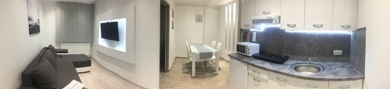 Zsuzsi Apartman Siófok Exteriör bild